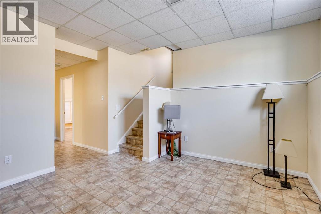 102 Lanauze Street, Fort McMurray