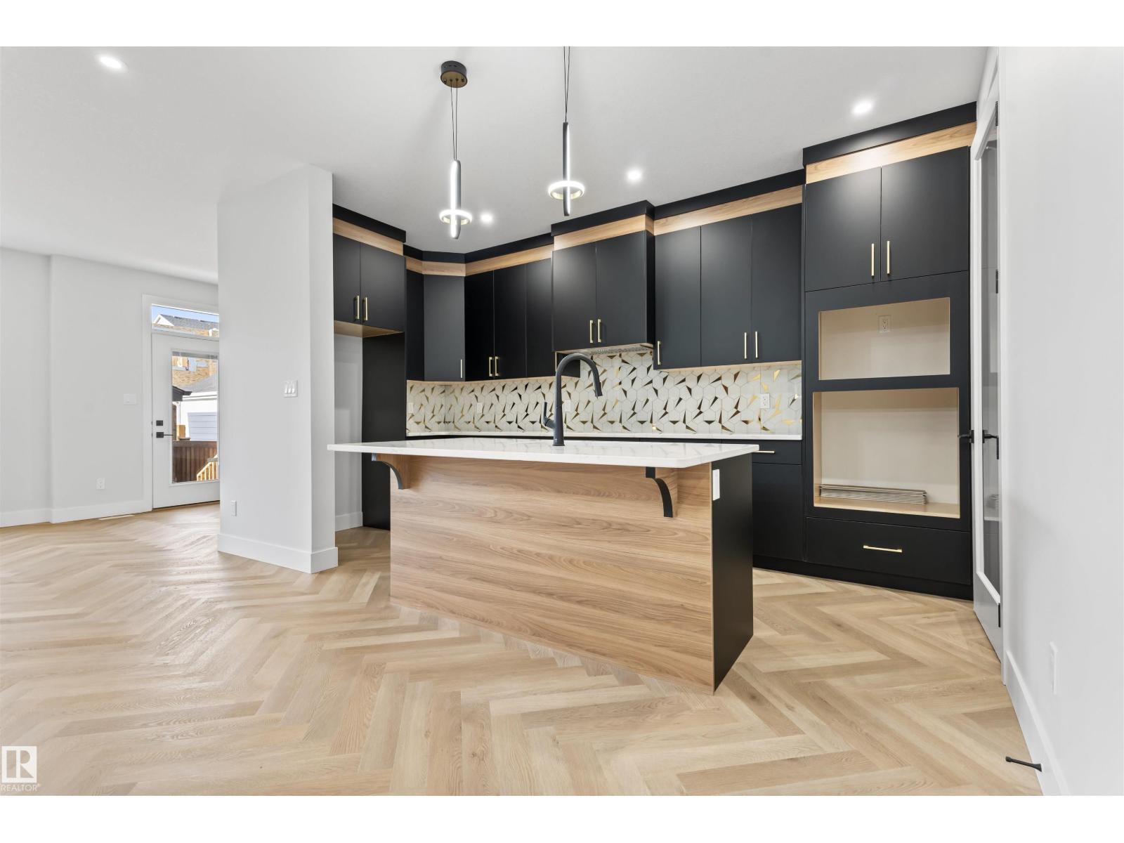 156 Wyatt RG, Fort Saskatchewan