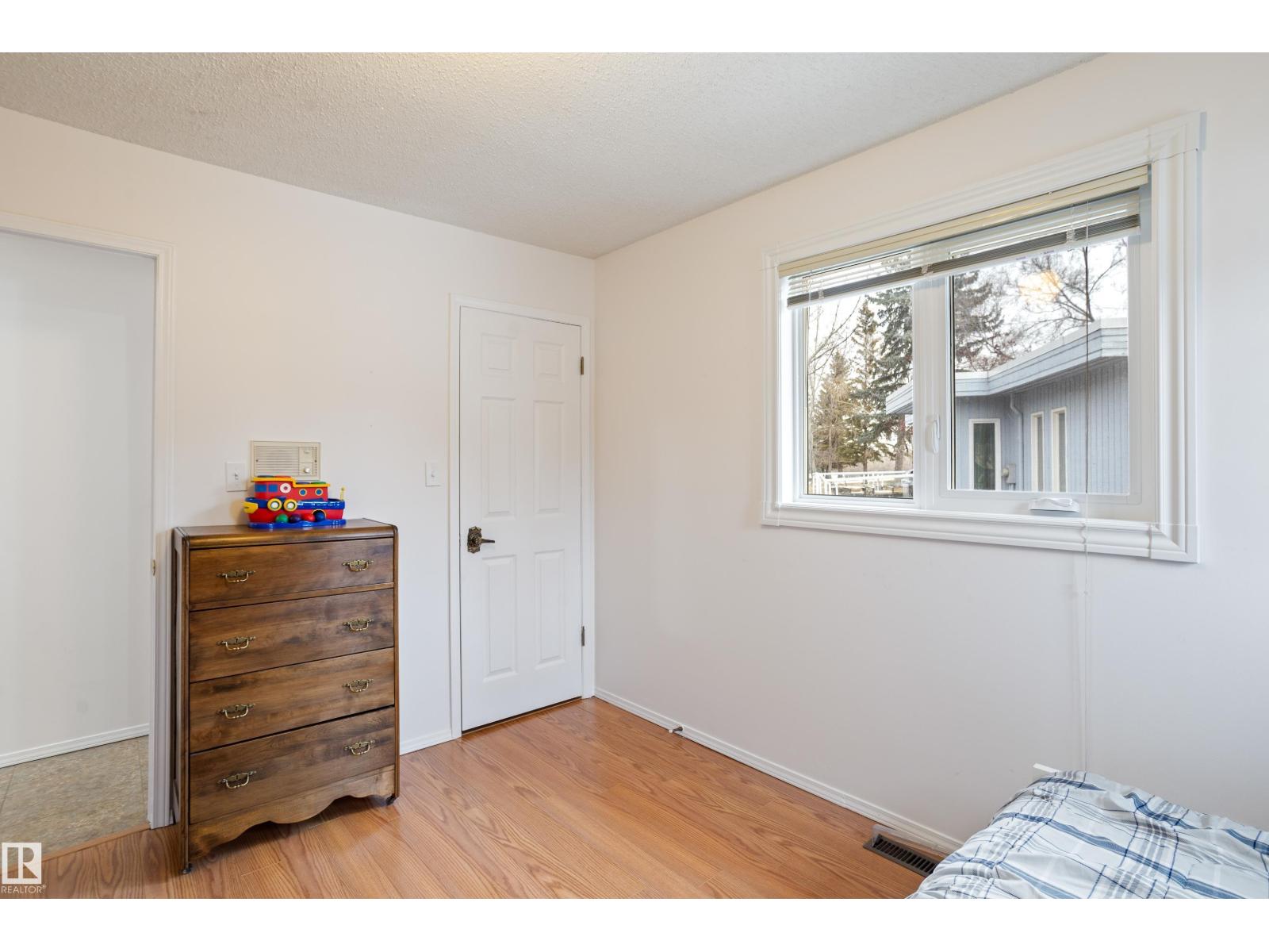 258 GREENOCH CR NW, Edmonton