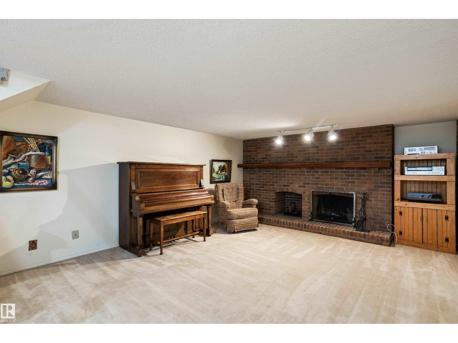 258 GREENOCH CR NW, Edmonton