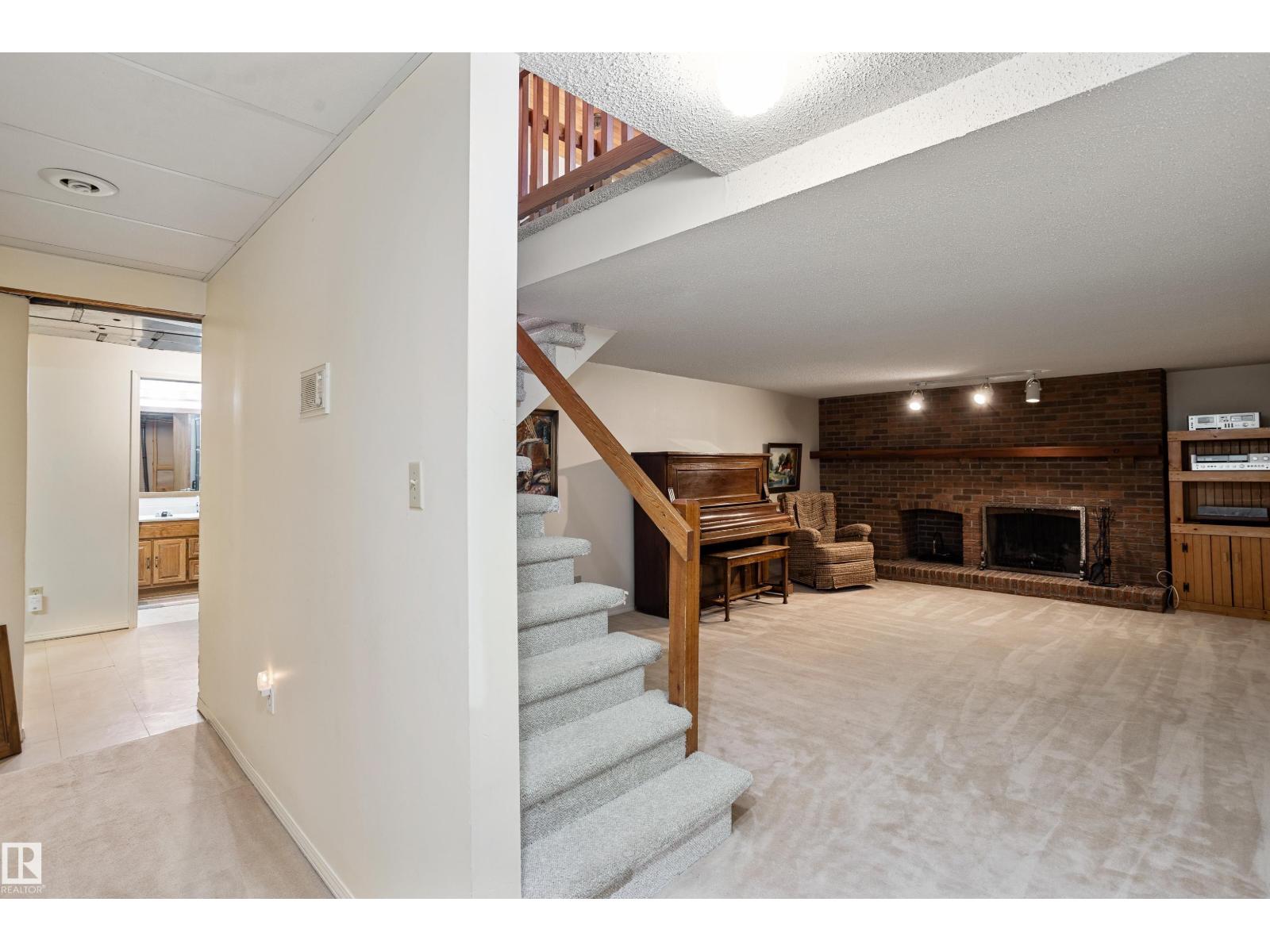 258 GREENOCH CR NW, Edmonton