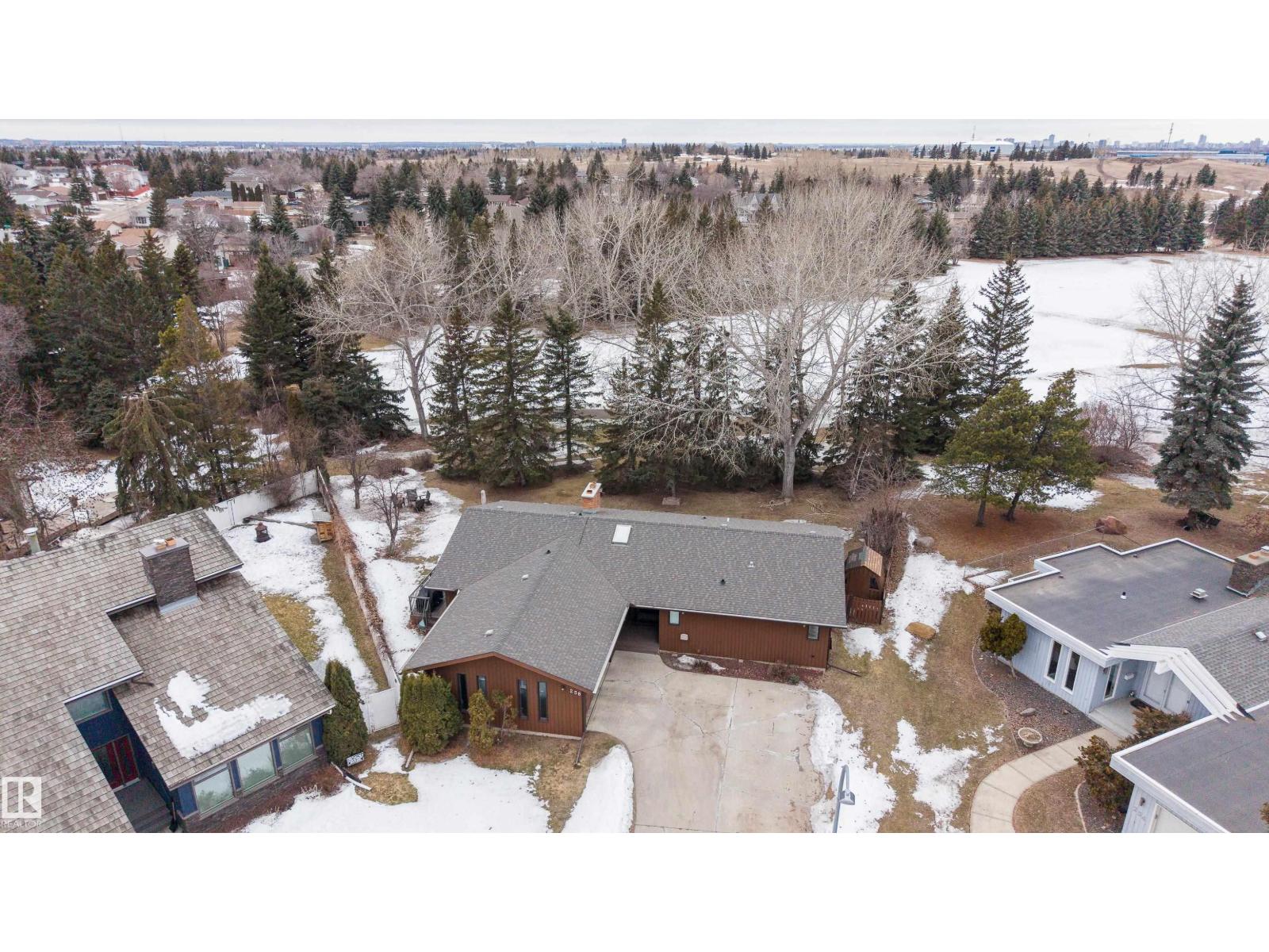 258 GREENOCH CR NW, Edmonton