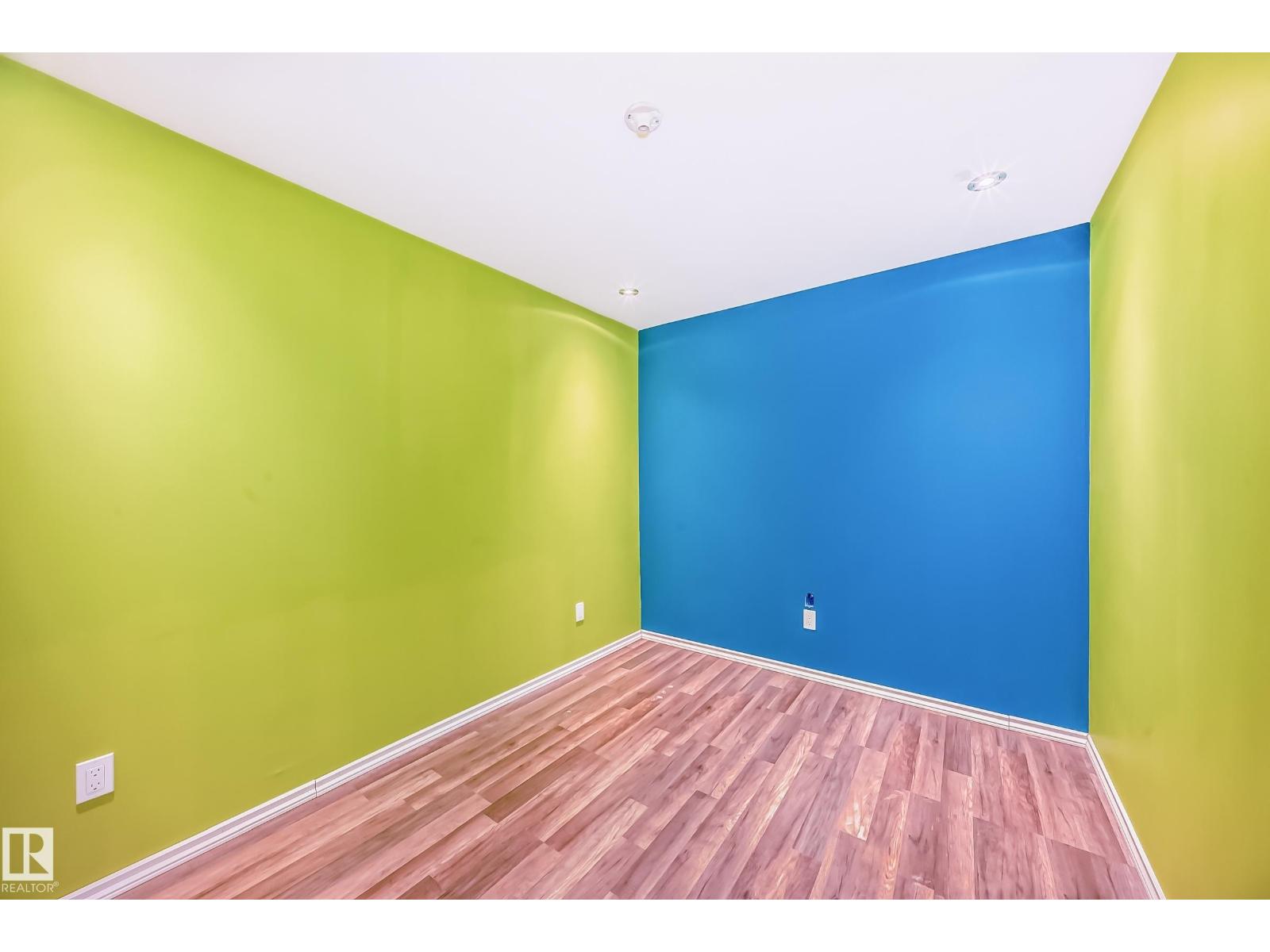 15152 33 ST NW, Edmonton