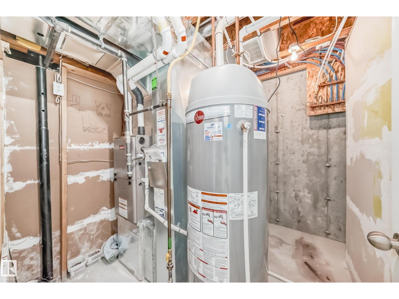 15152 33 ST NW, Edmonton