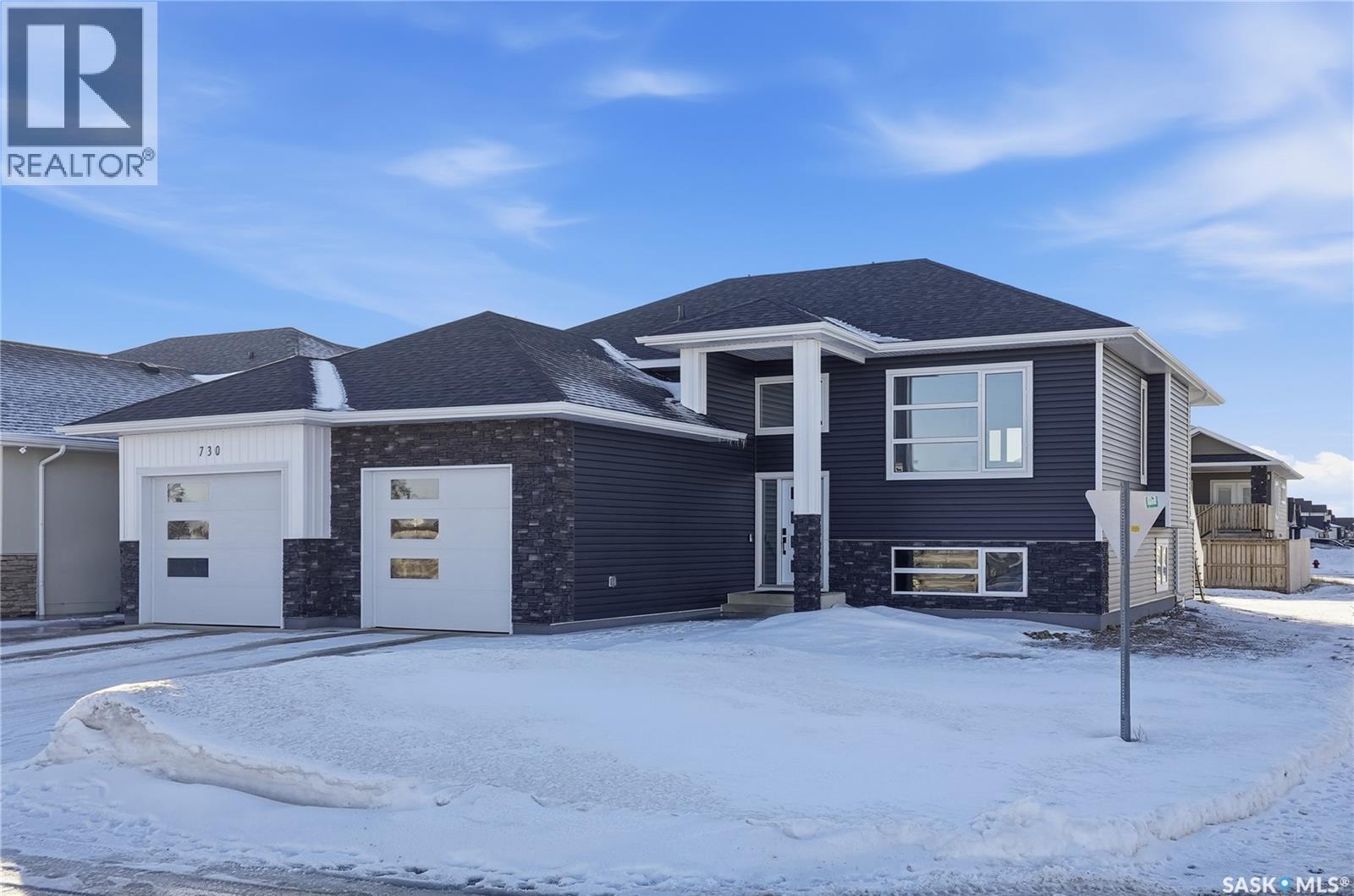 818 Ballesteros CRESCENT - 2