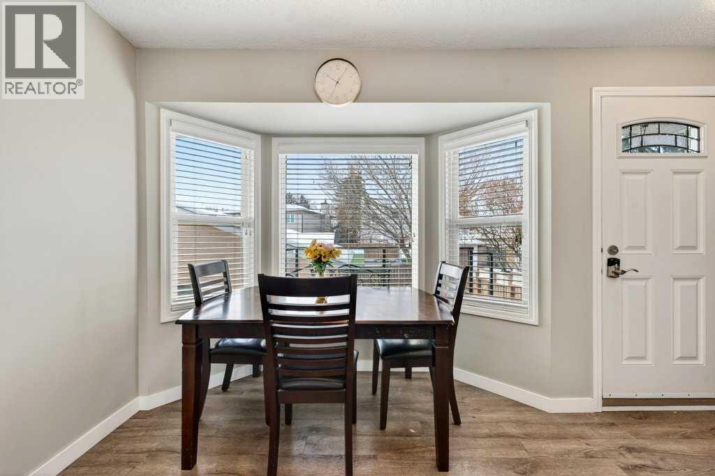 Single Family House Bi-level for Sale in  Templehill Drive NE Temple Calgary 