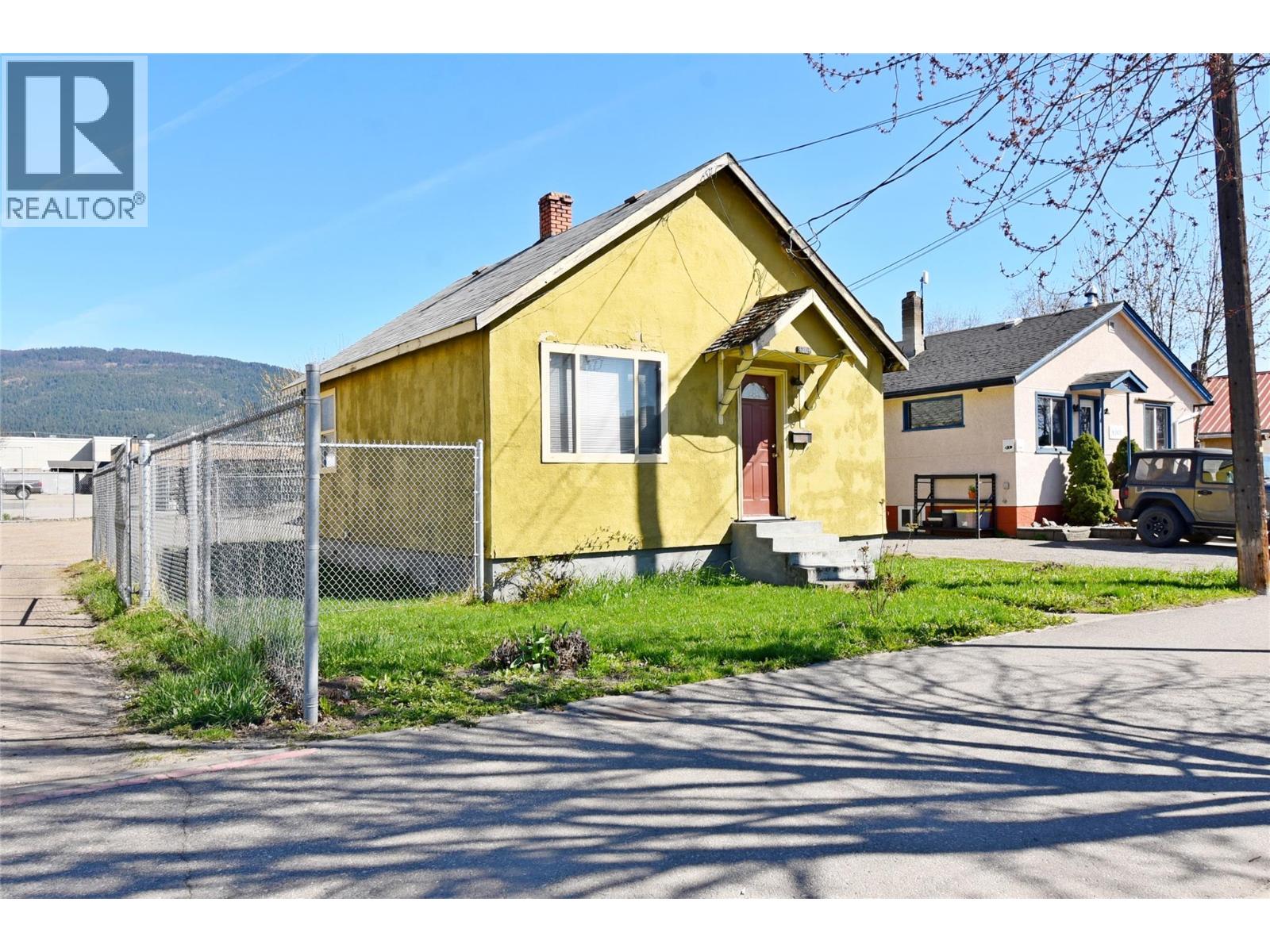  2814 44 Avenue, Vernon