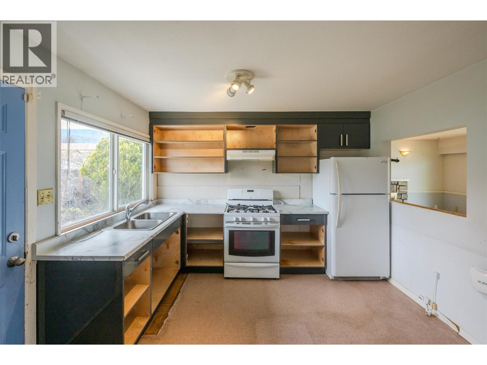 1348 Government Street - 12