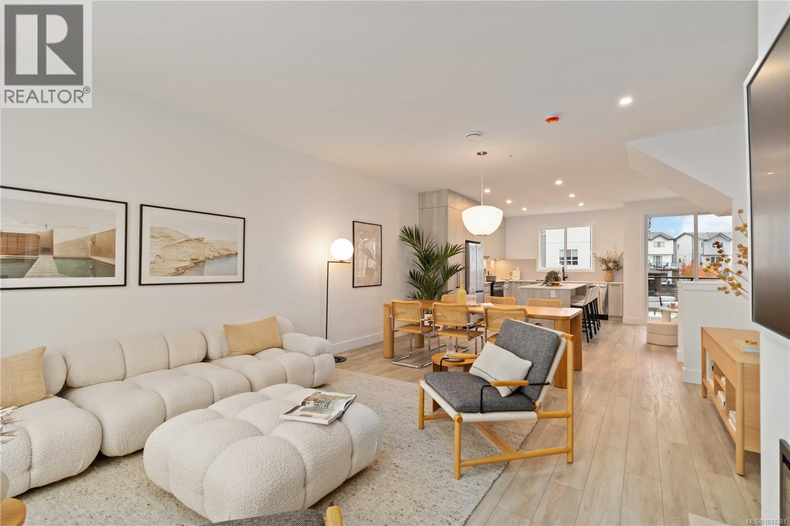 #108 368 TRADEWINDS AVE - 10