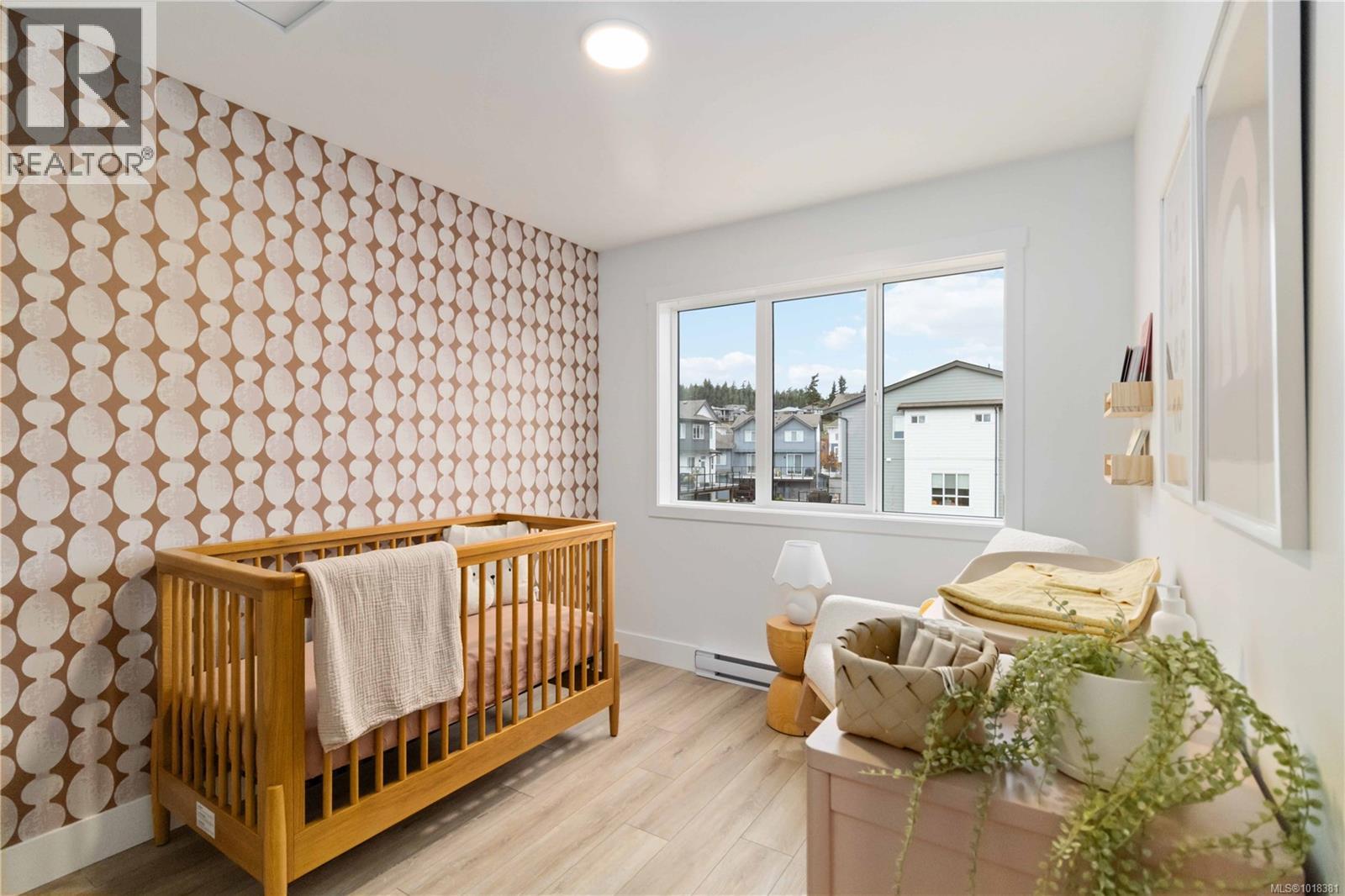 #108 368 TRADEWINDS AVE - 24