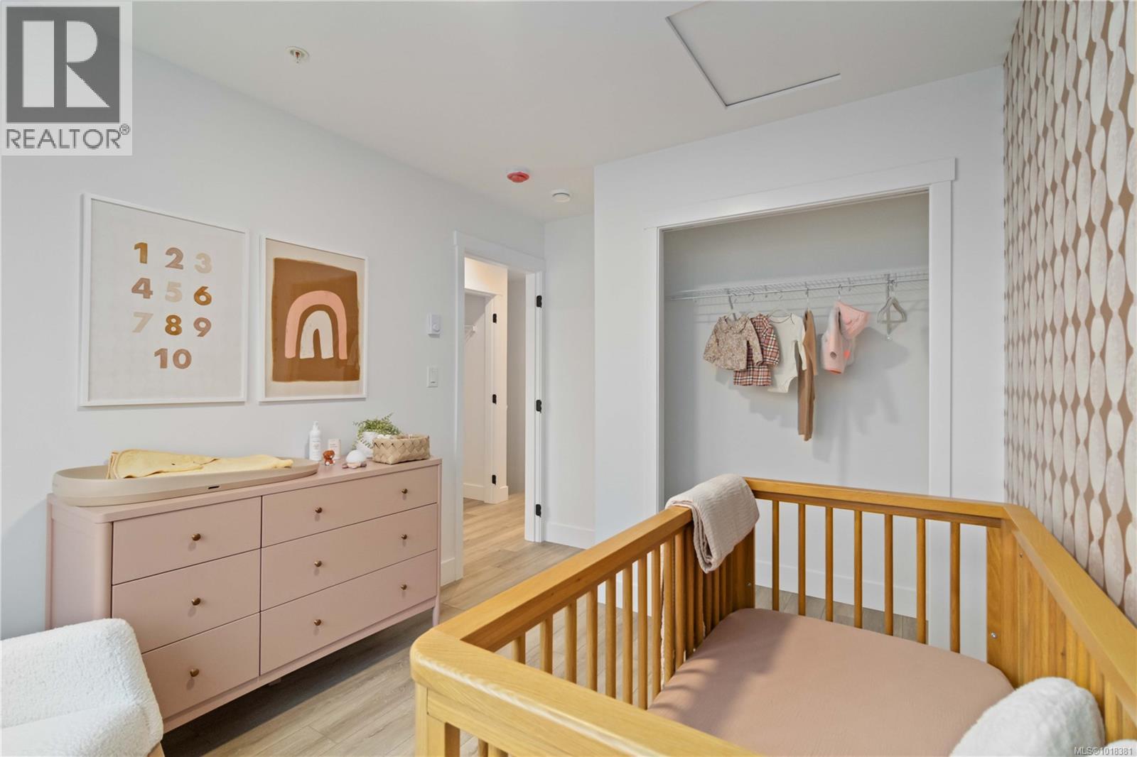 #108 368 TRADEWINDS AVE - 26