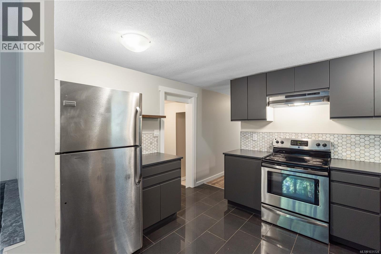 1007 FABRICK DR - 12