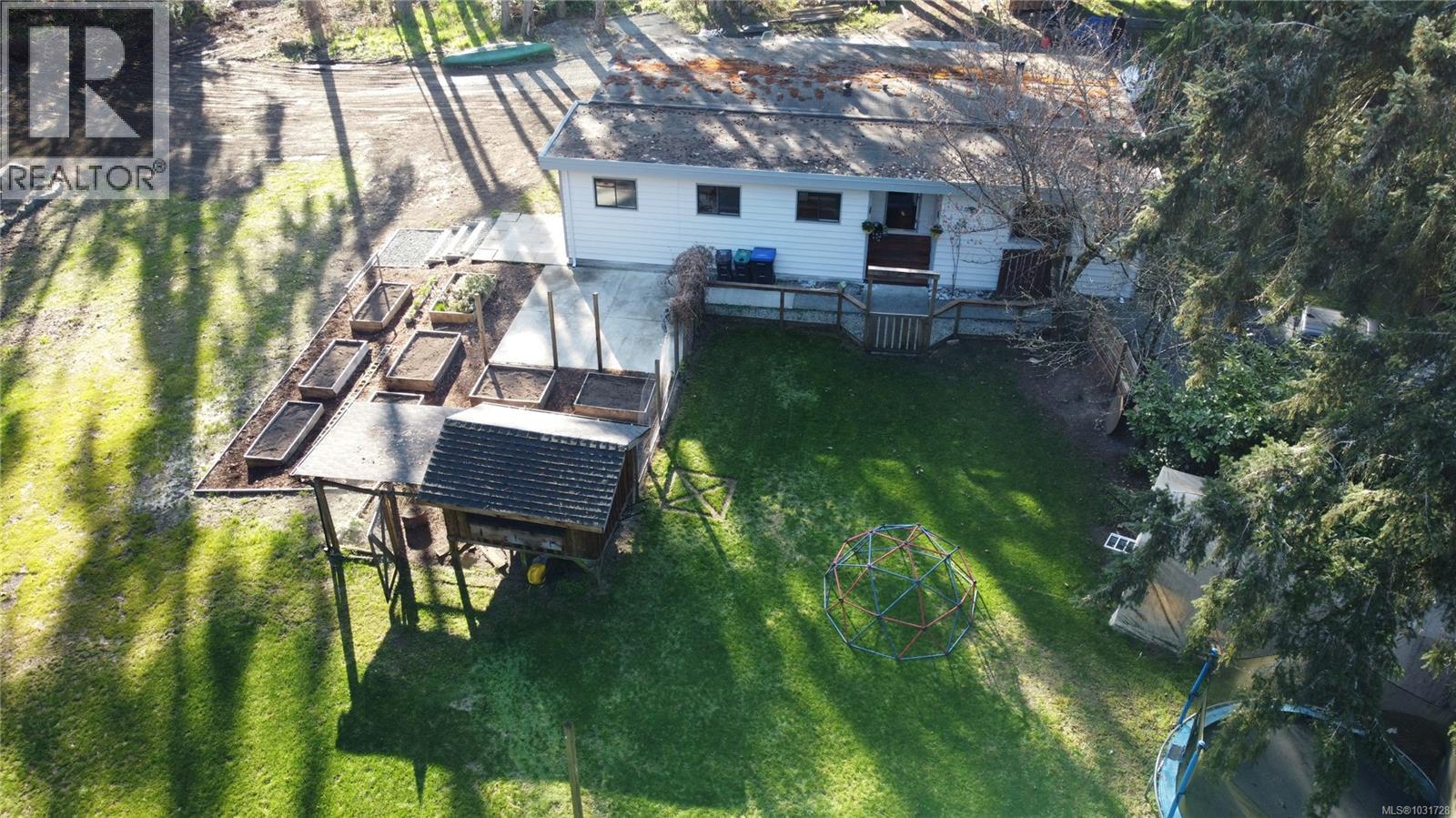 1007 Fabrick Dr - 33