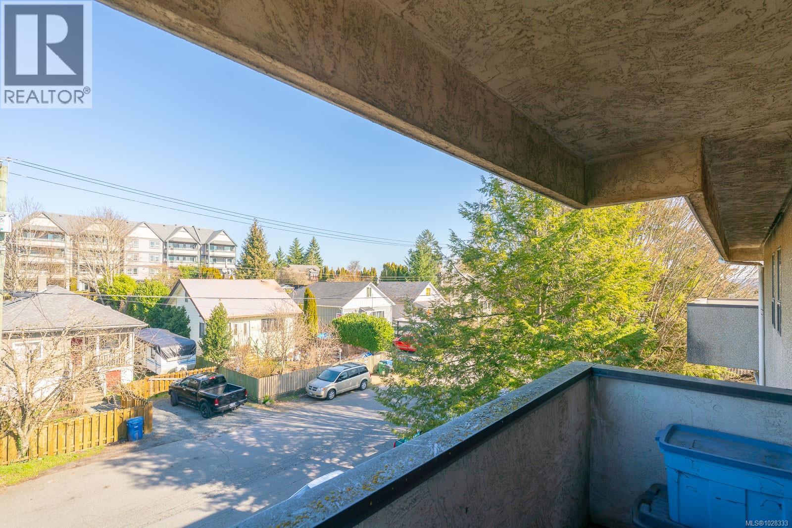 #416 550 Bradley St - 16