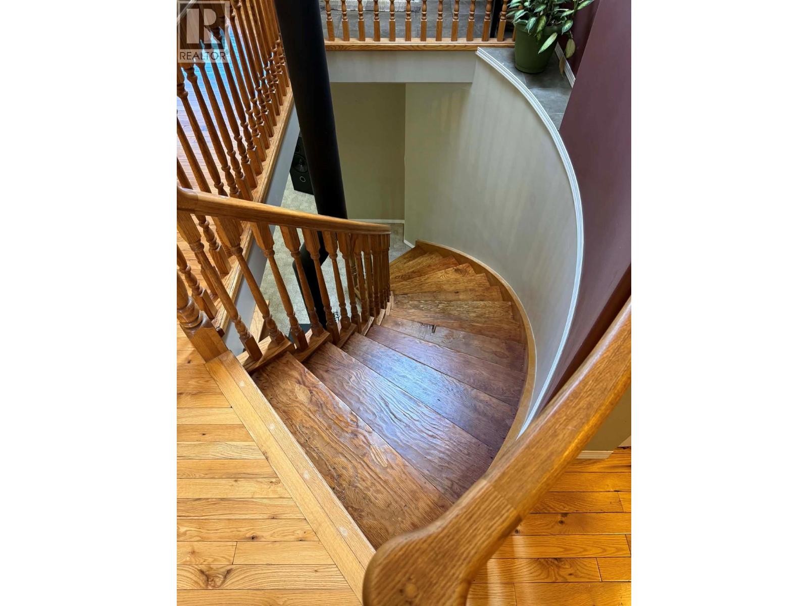 3320 14TH AVENUE - 19