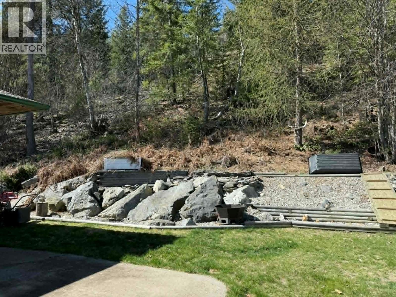 3320 14TH AVENUE - 28