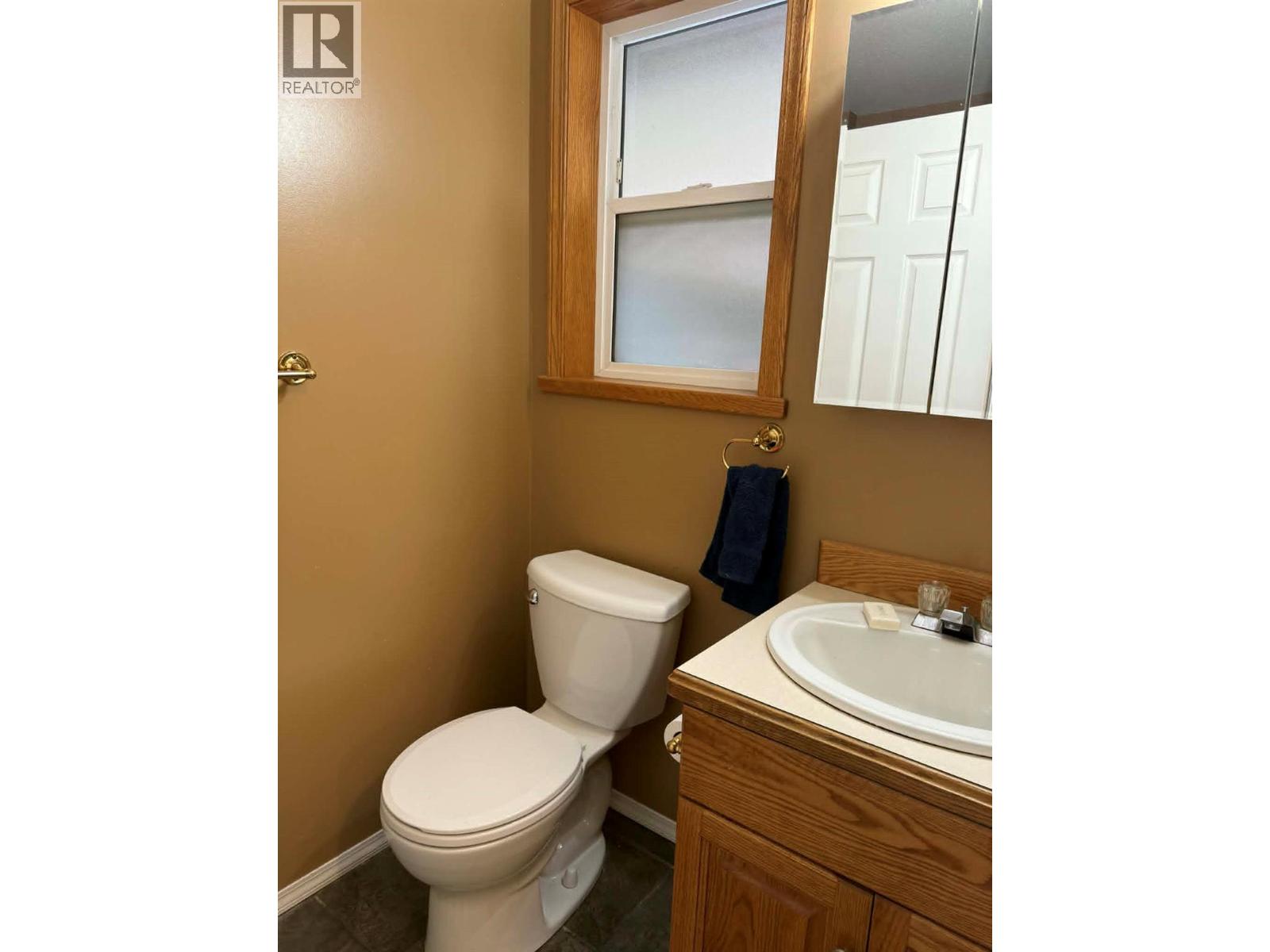 3320 14TH AVENUE - 12