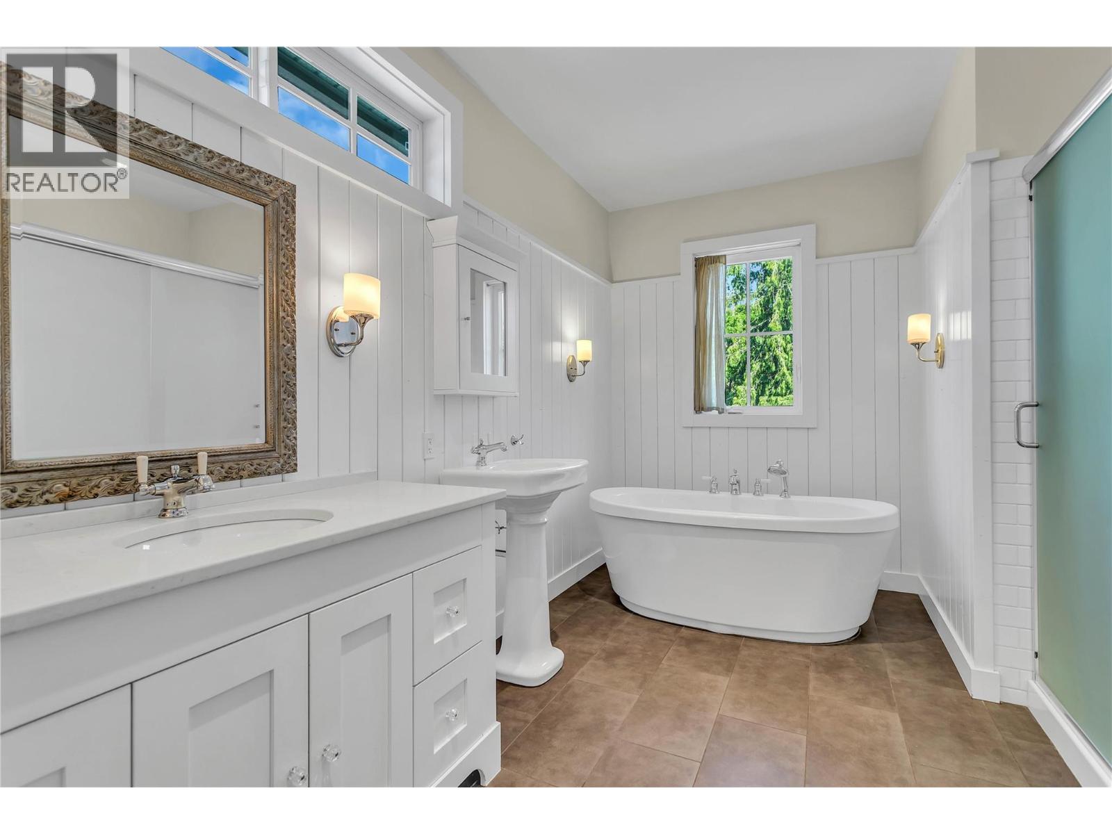 2376 Saucier Road, Kelowna