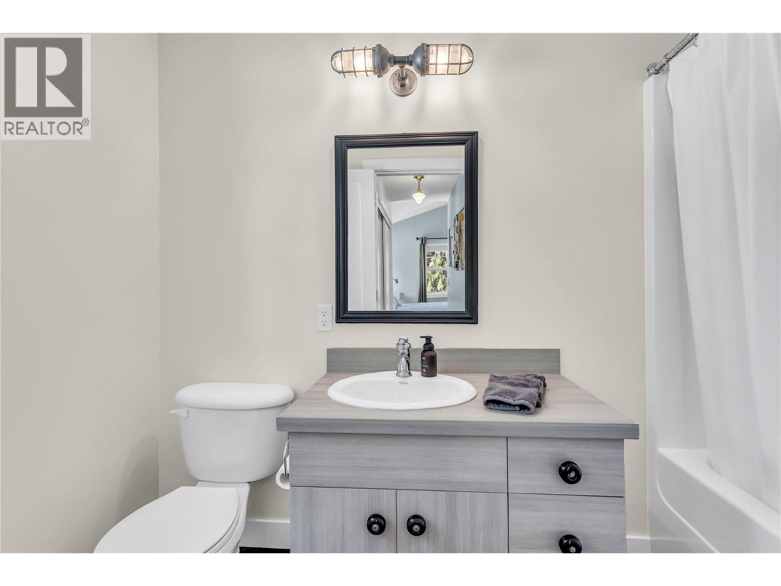 2376 Saucier Road, Kelowna