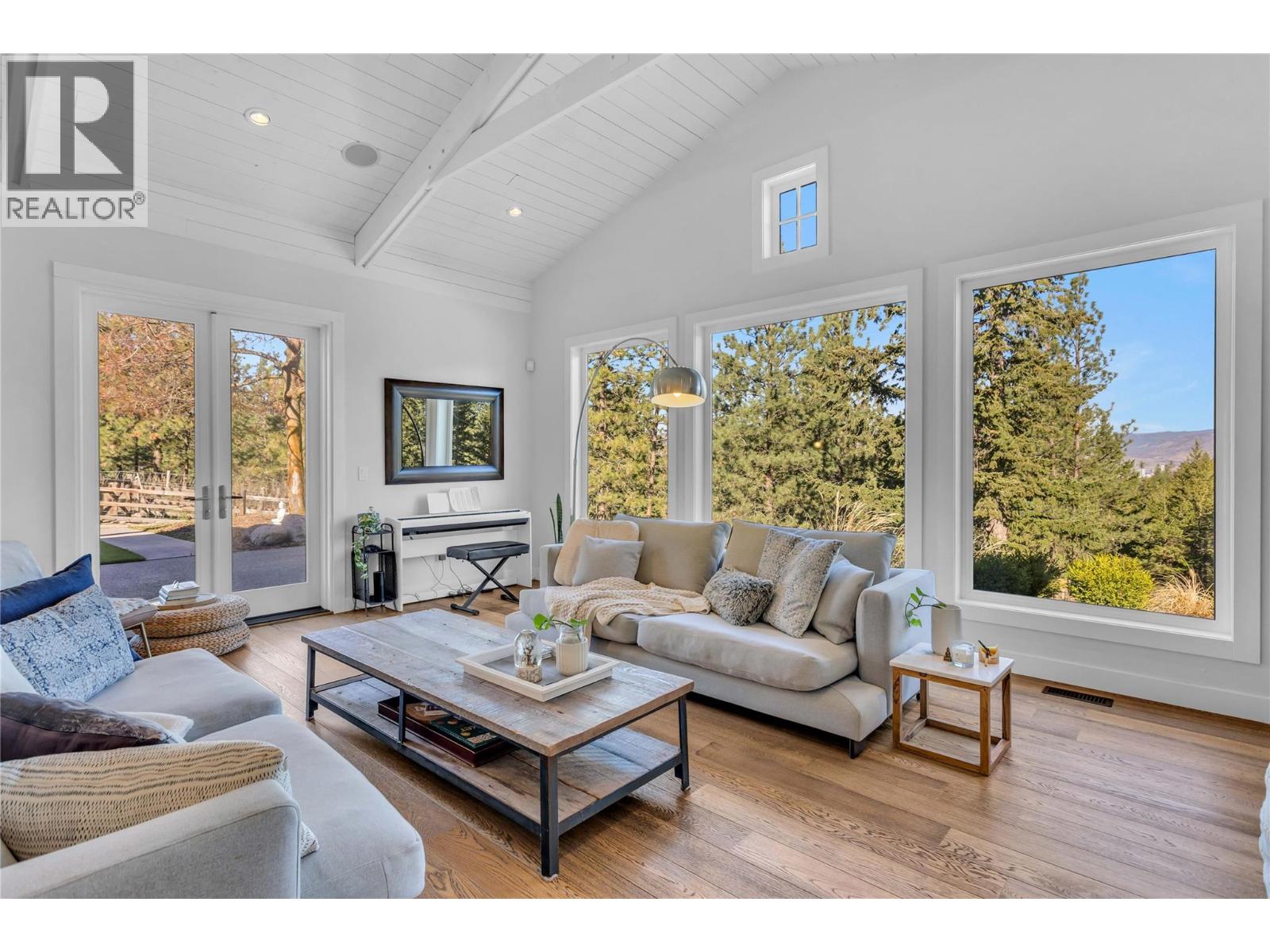 2376 Saucier Road, Kelowna