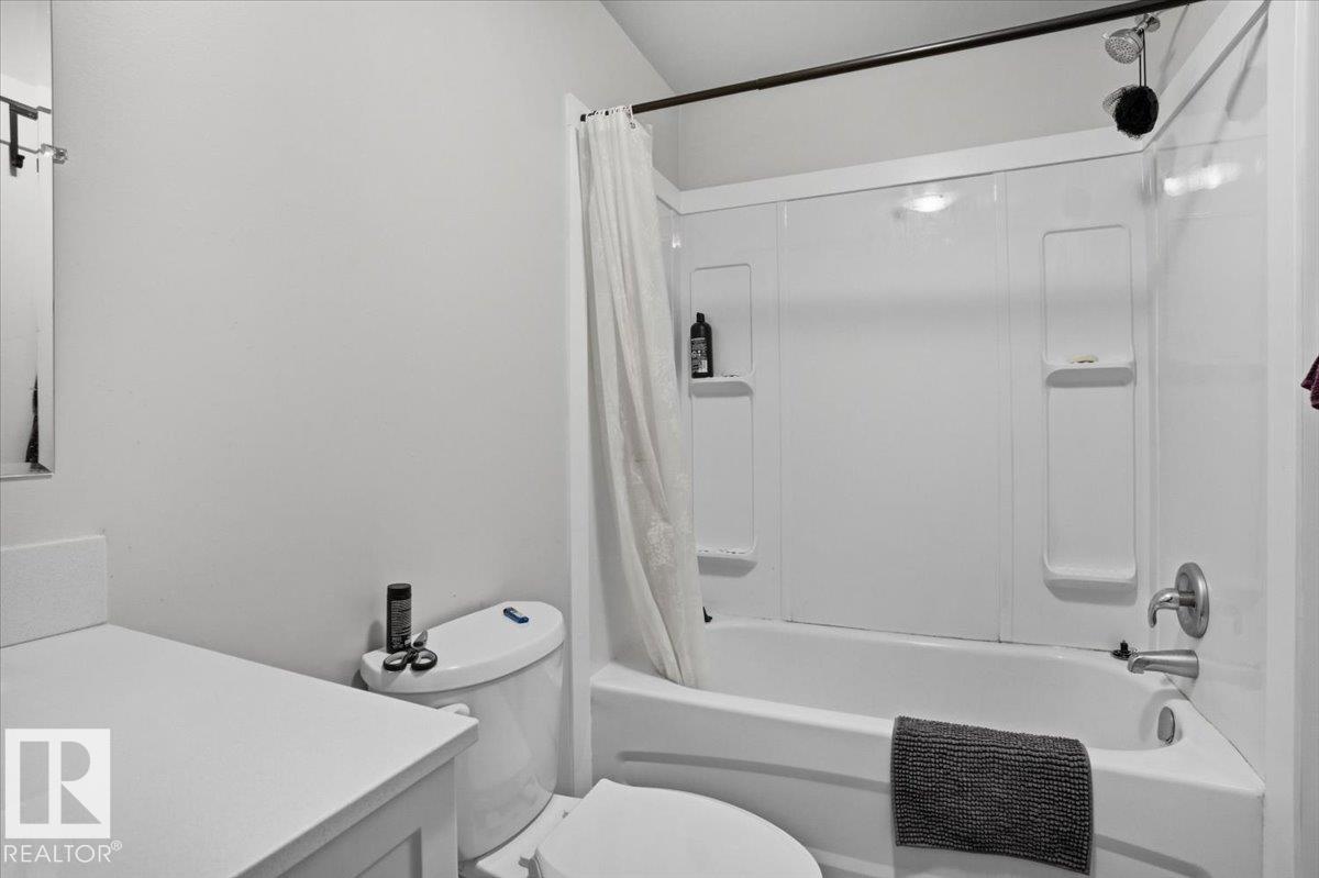 204 CHARLESWORTH DR SW, Edmonton