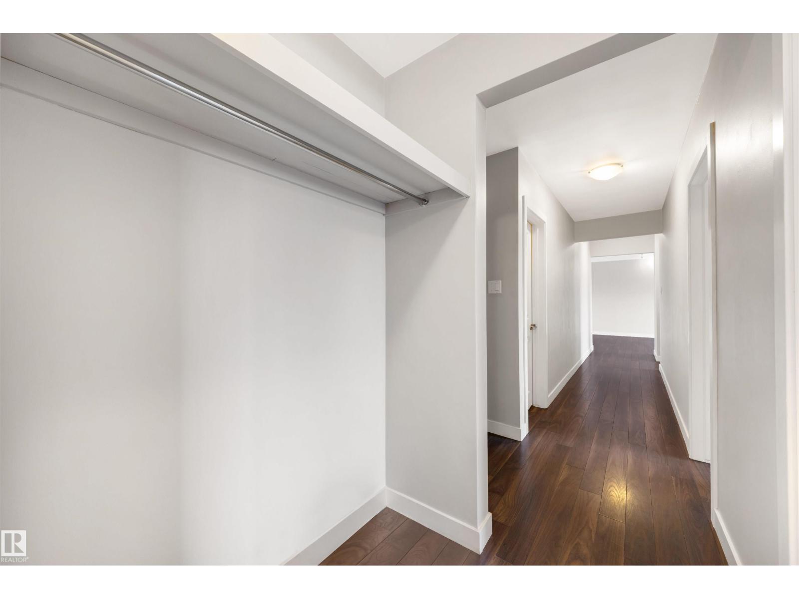 #32 10015 83 AV NW, Edmonton