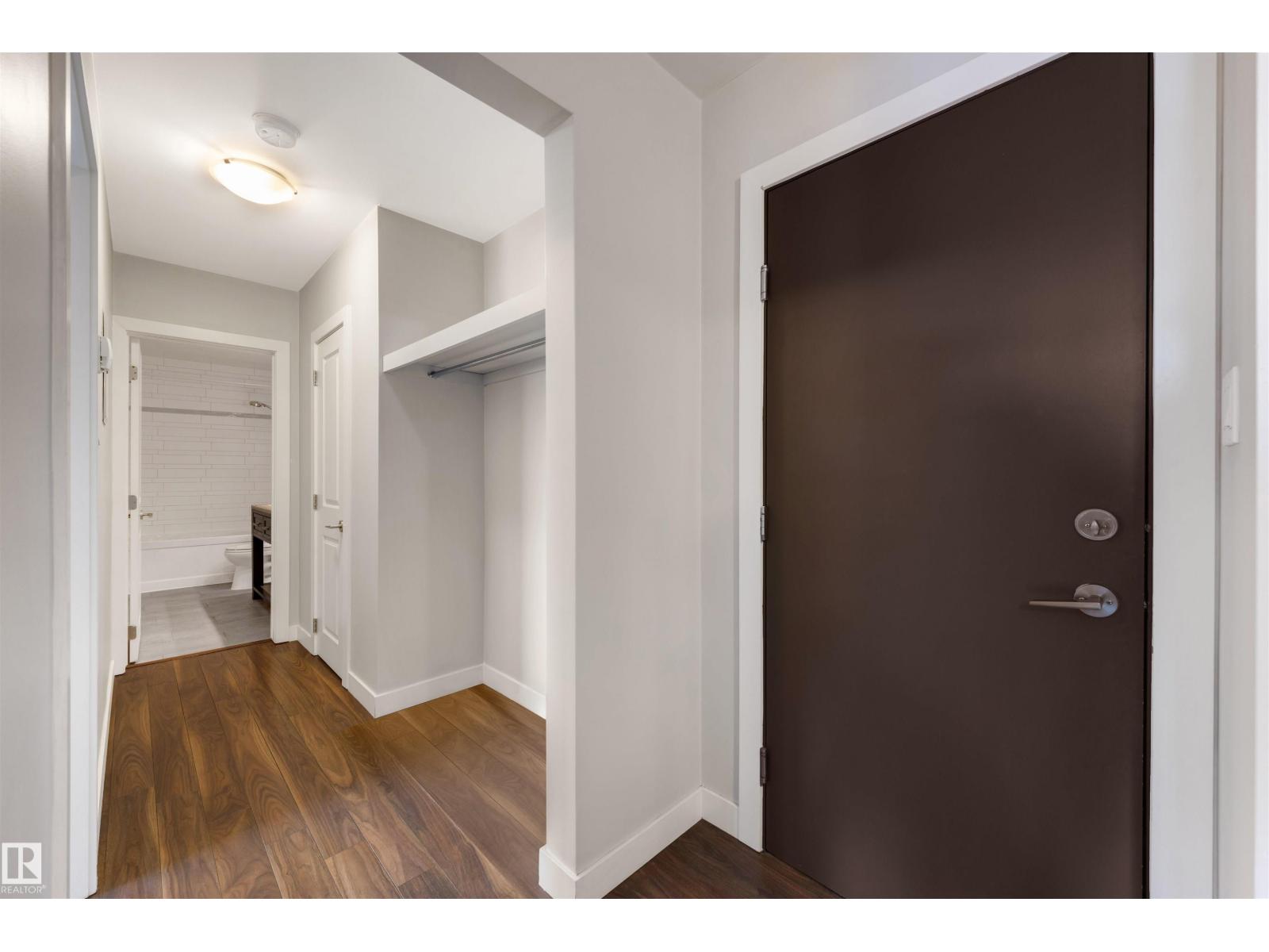 #32 10015 83 AV NW, Edmonton