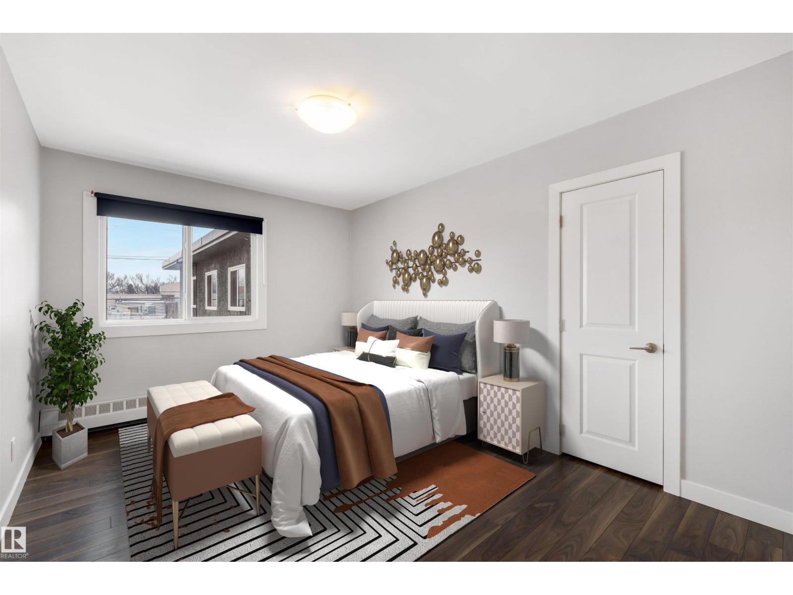 #32 10015 83 AV NW, Edmonton