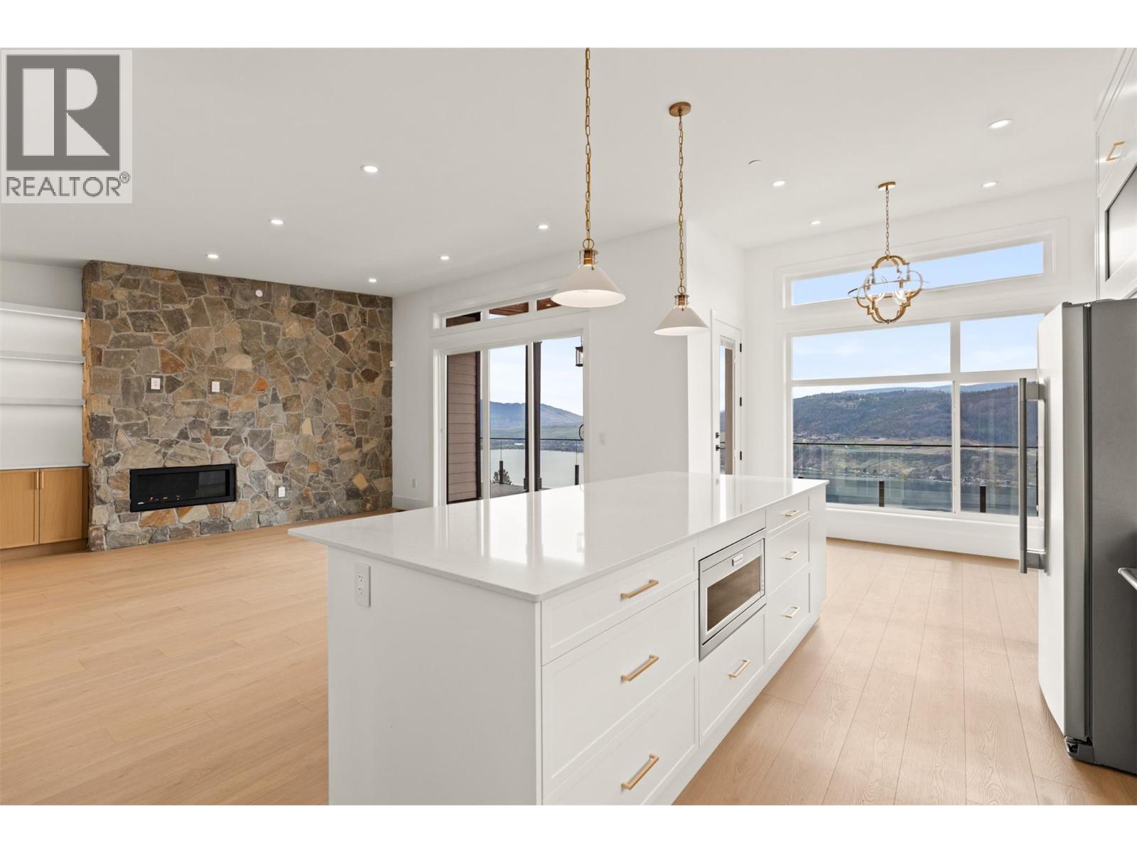 8924 TAVISTOCK ROAD - 20