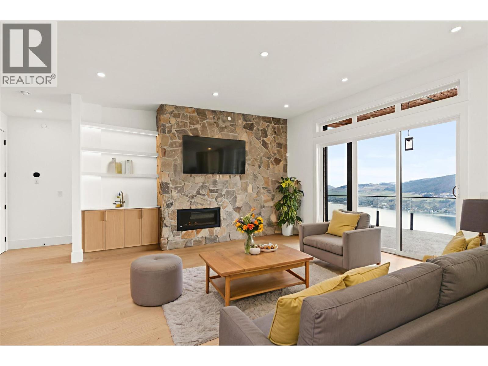 8924 TAVISTOCK ROAD - 10