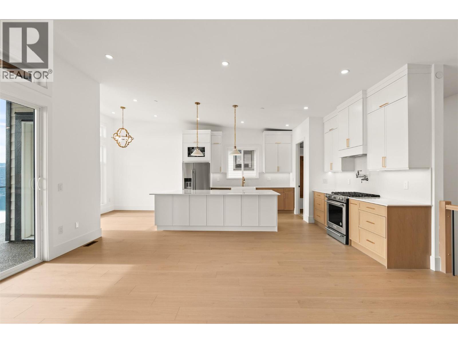 8924 TAVISTOCK ROAD - 15