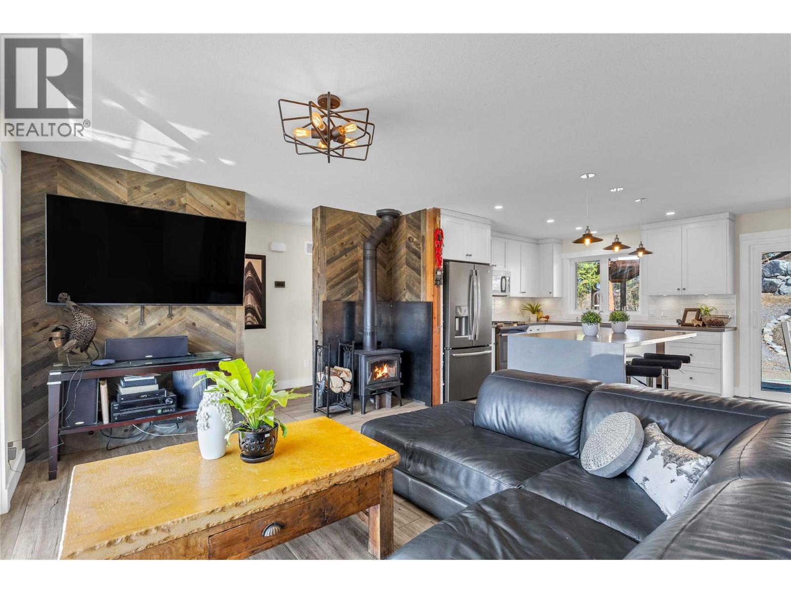 488 Sheila Crescent, Kelowna