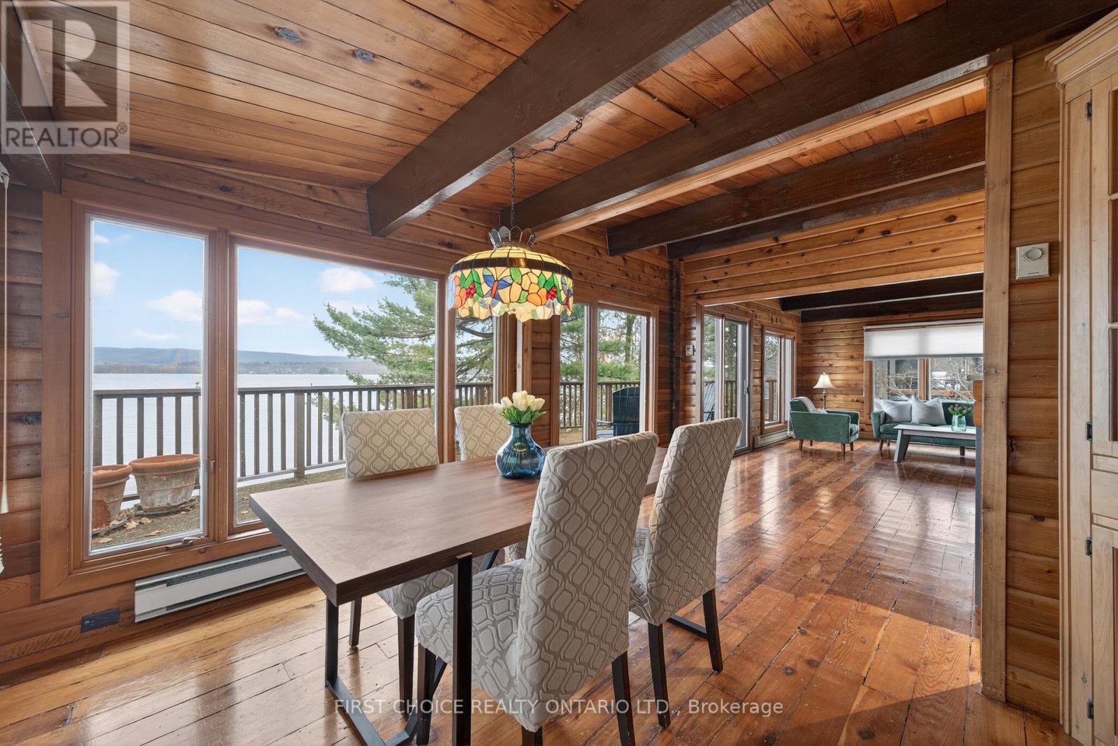 2890 BARLOW CRESCENT - 18