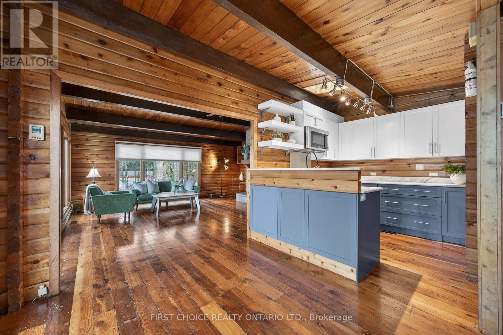 2890 BARLOW CRESCENT - 20
