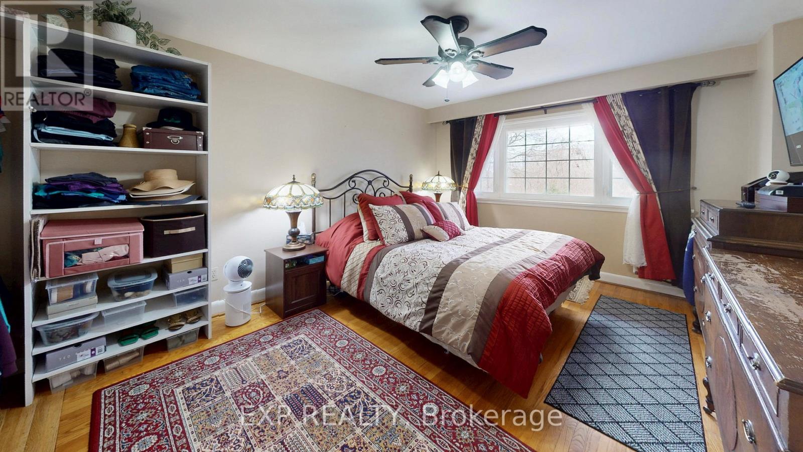 77 LETCHWORTH CRESCENT - 21