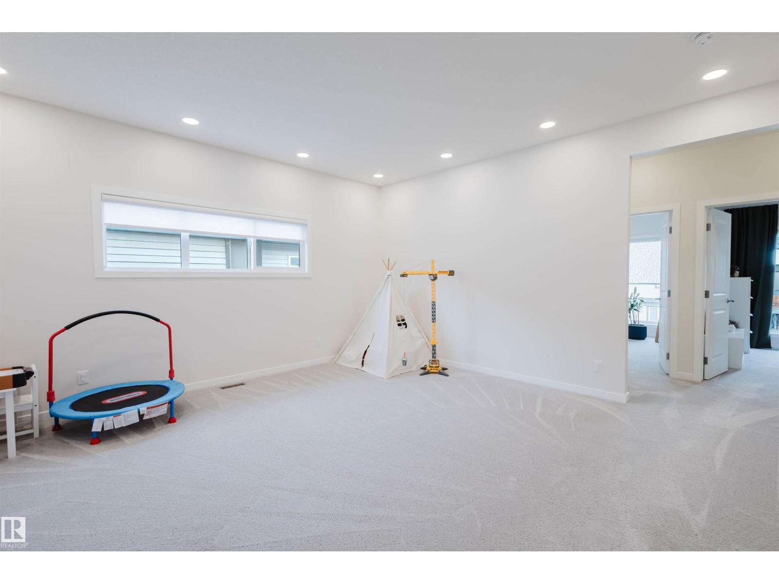 3408 CHECKNITA TC SW, Edmonton