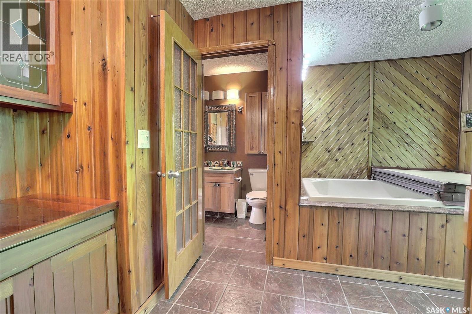 186 PASQUA LAKE ROAD - 17