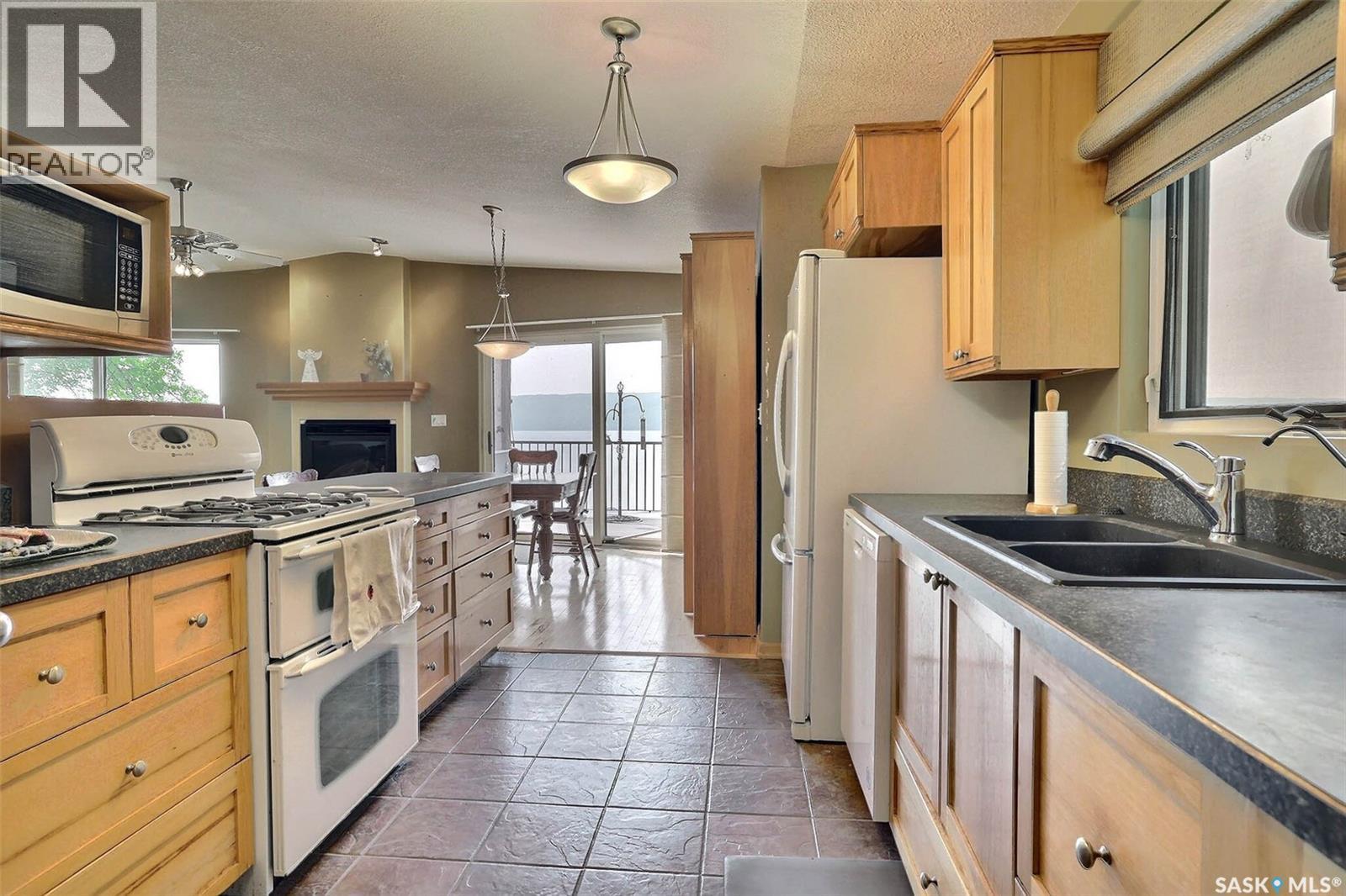 186 PASQUA LAKE ROAD - 6