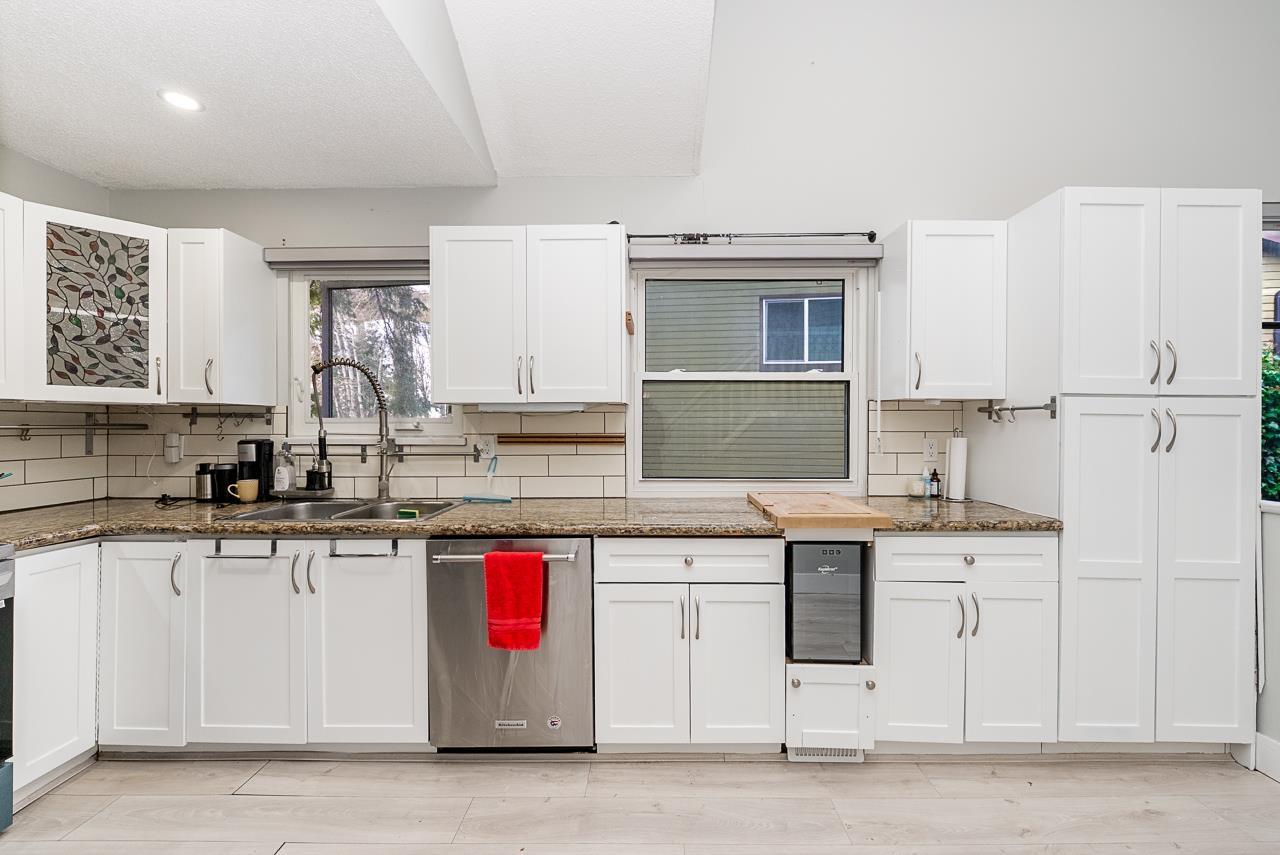 4 Bed, 2 Bath House for Sale in Delta – 8330 SHEAVES ROAD, Delta - Image 9