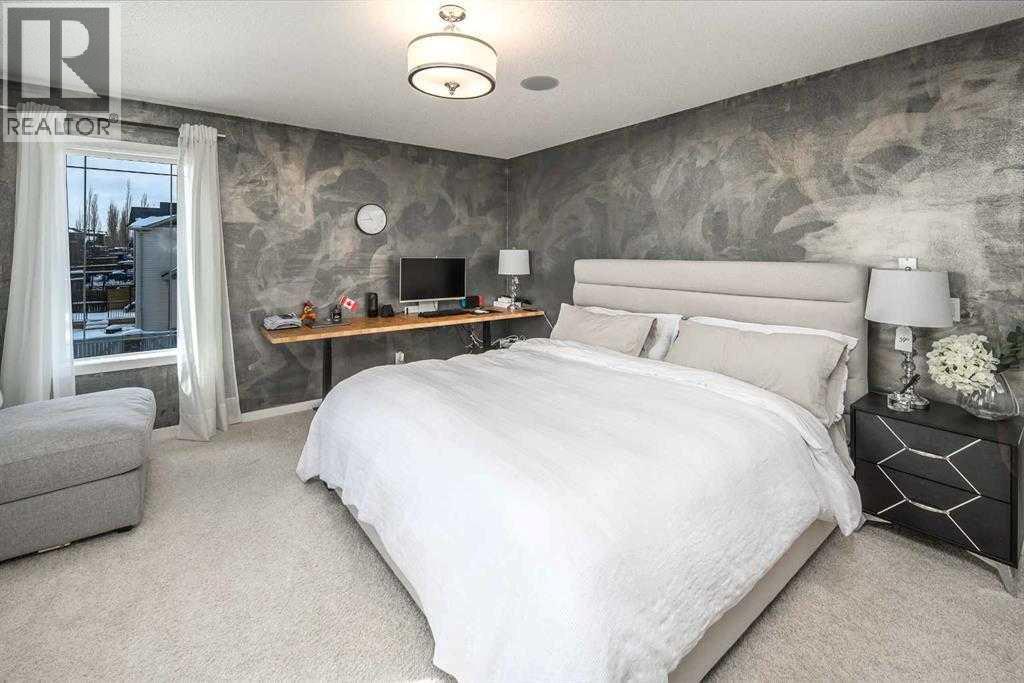 5 PANATELLA SQUARE NW - 22