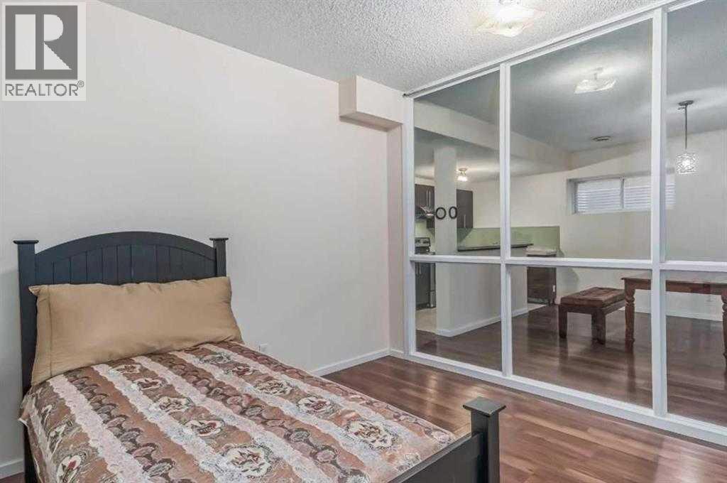 5 PANATELLA SQUARE NW - 31
