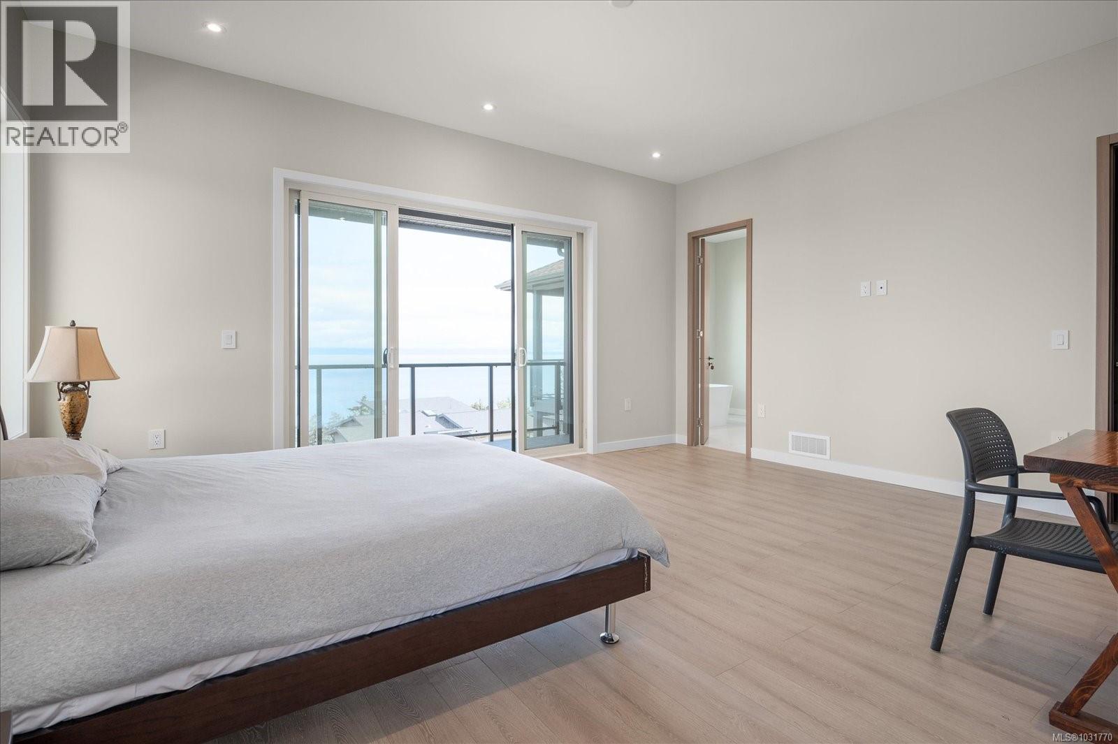 5055 BANNING CRT - 31