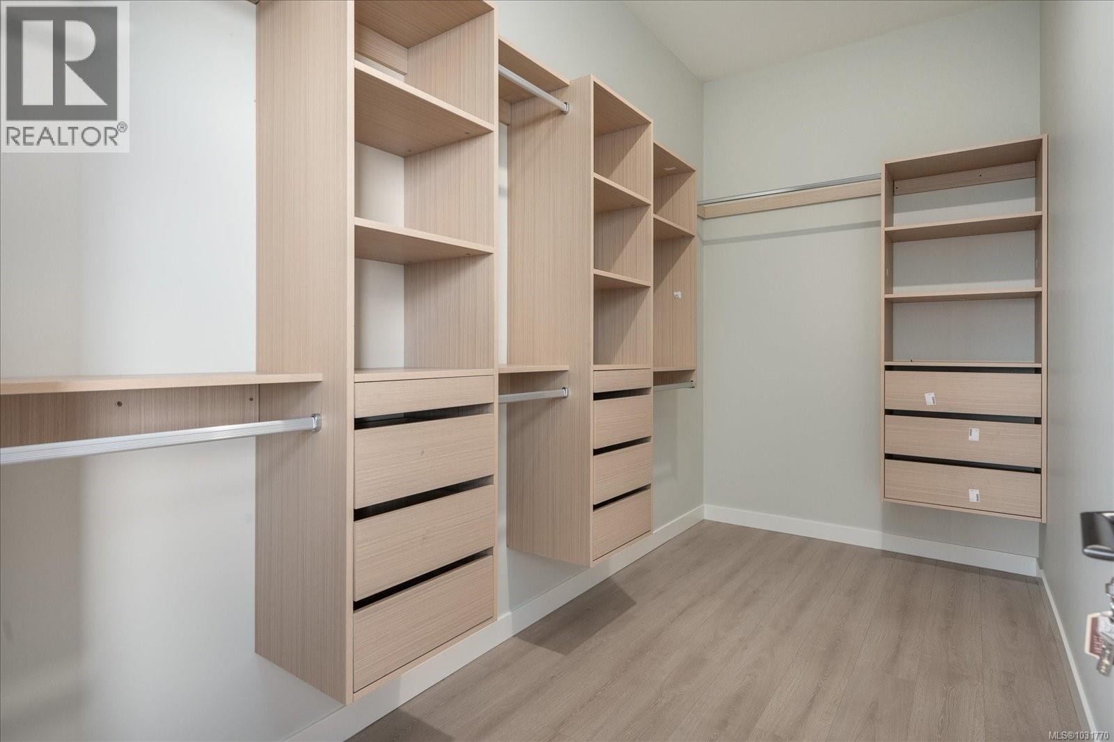 5055 BANNING CRT - 38