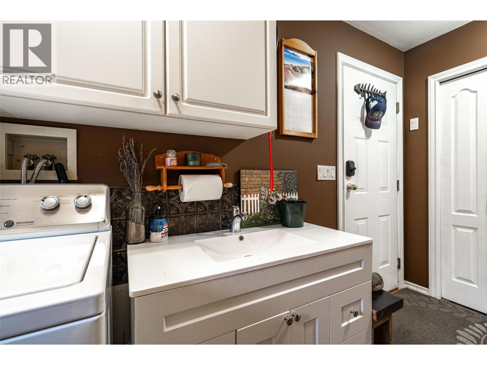 13071 Trewhitt Road E, Lake Country