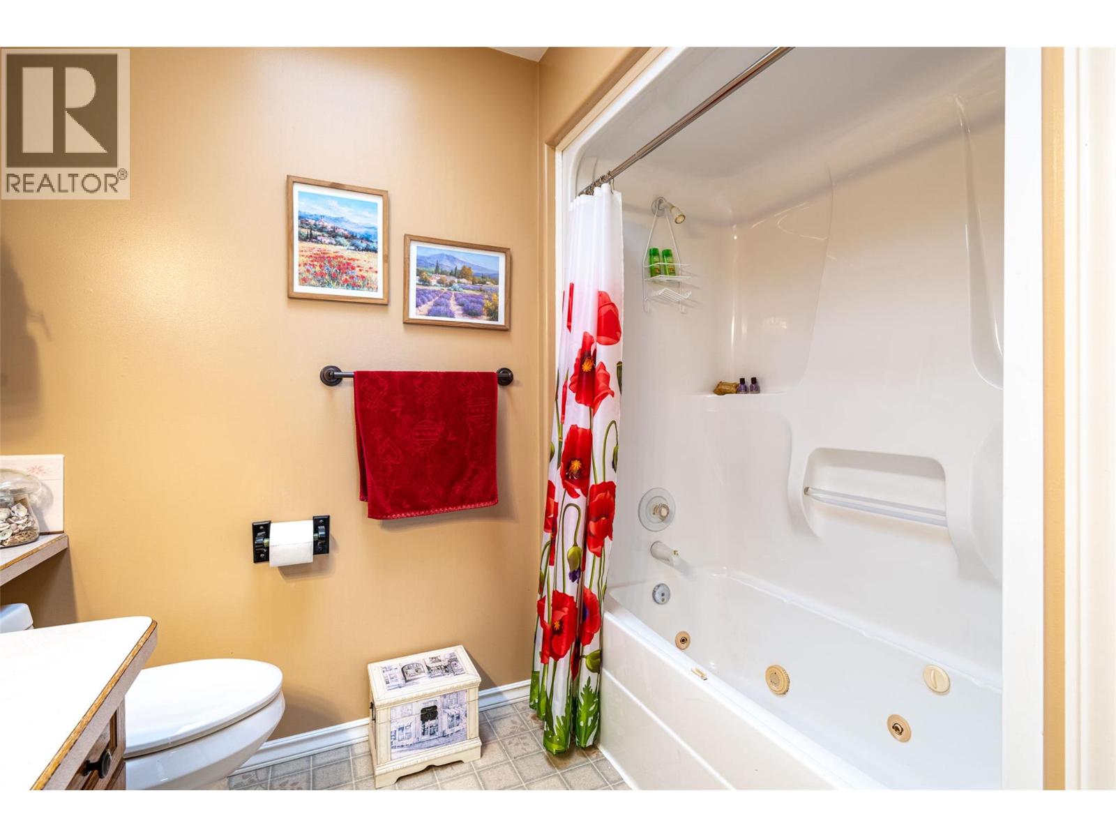 13071 Trewhitt Road E, Lake Country