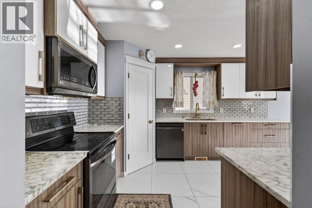 Single Family House for Sale in  San Fernando Place NE Monterey Park Calgary 