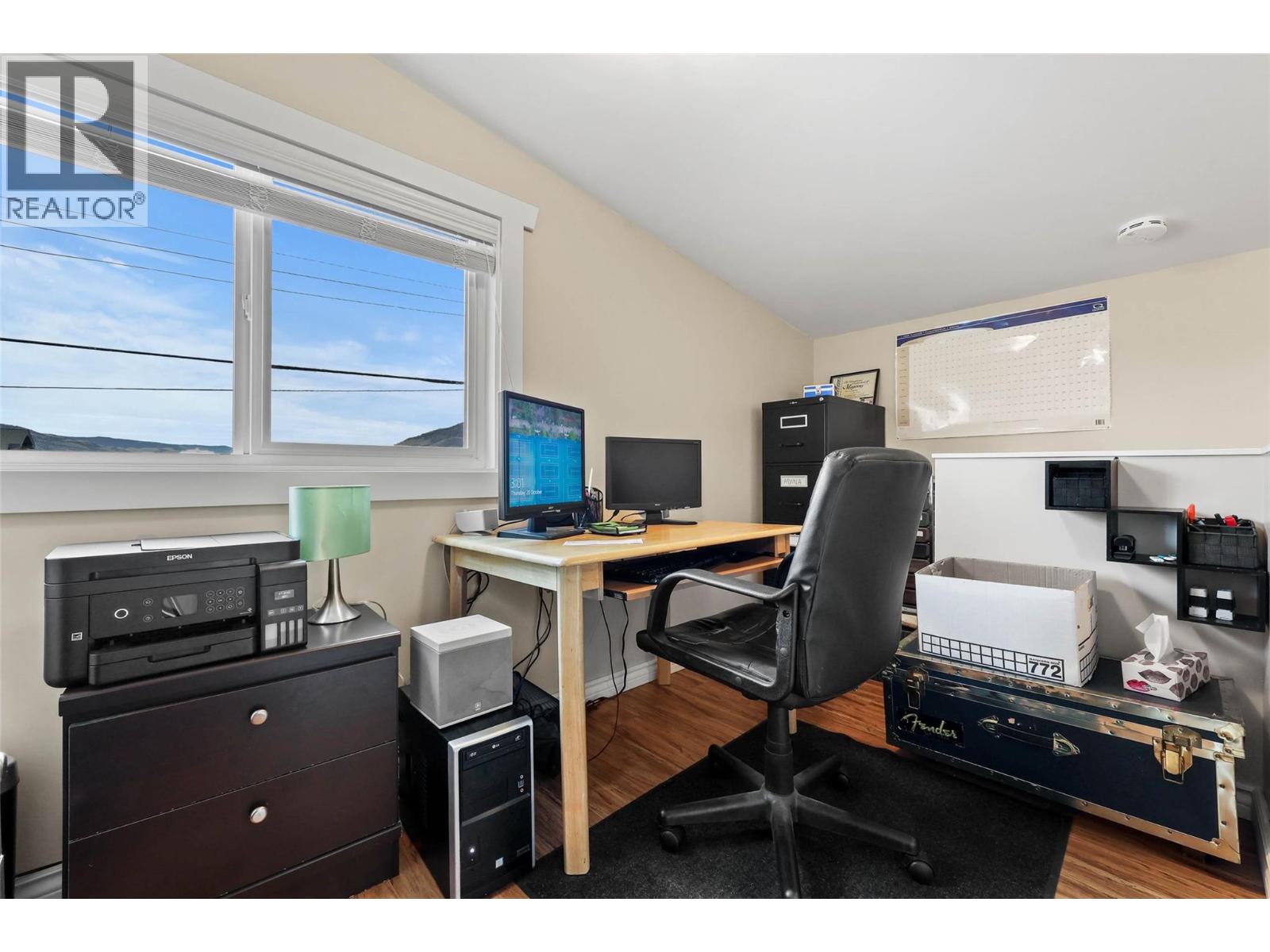 647 HEMLOCK STREET - 14