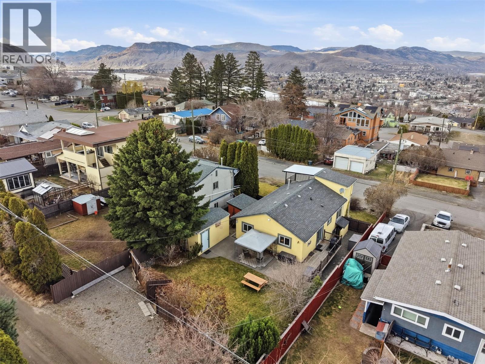 647 HEMLOCK STREET - 32