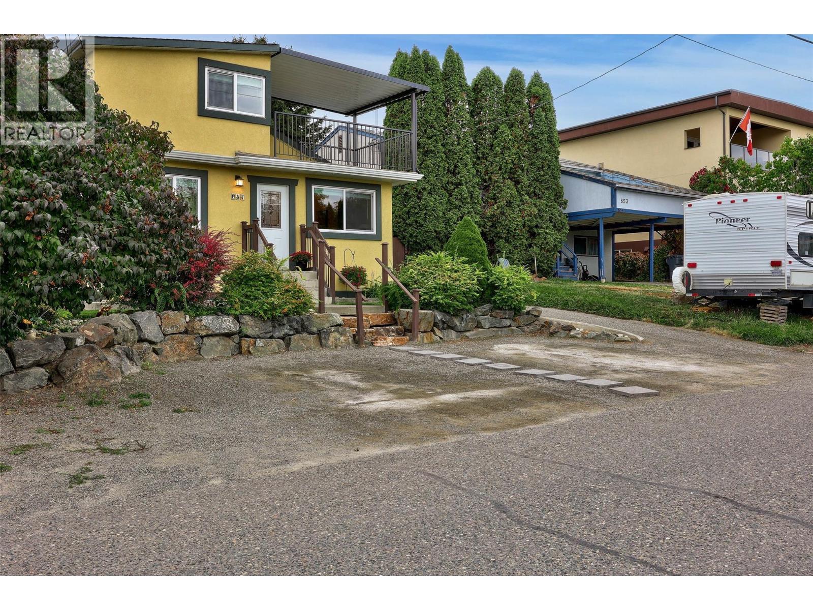 647 HEMLOCK STREET - 43