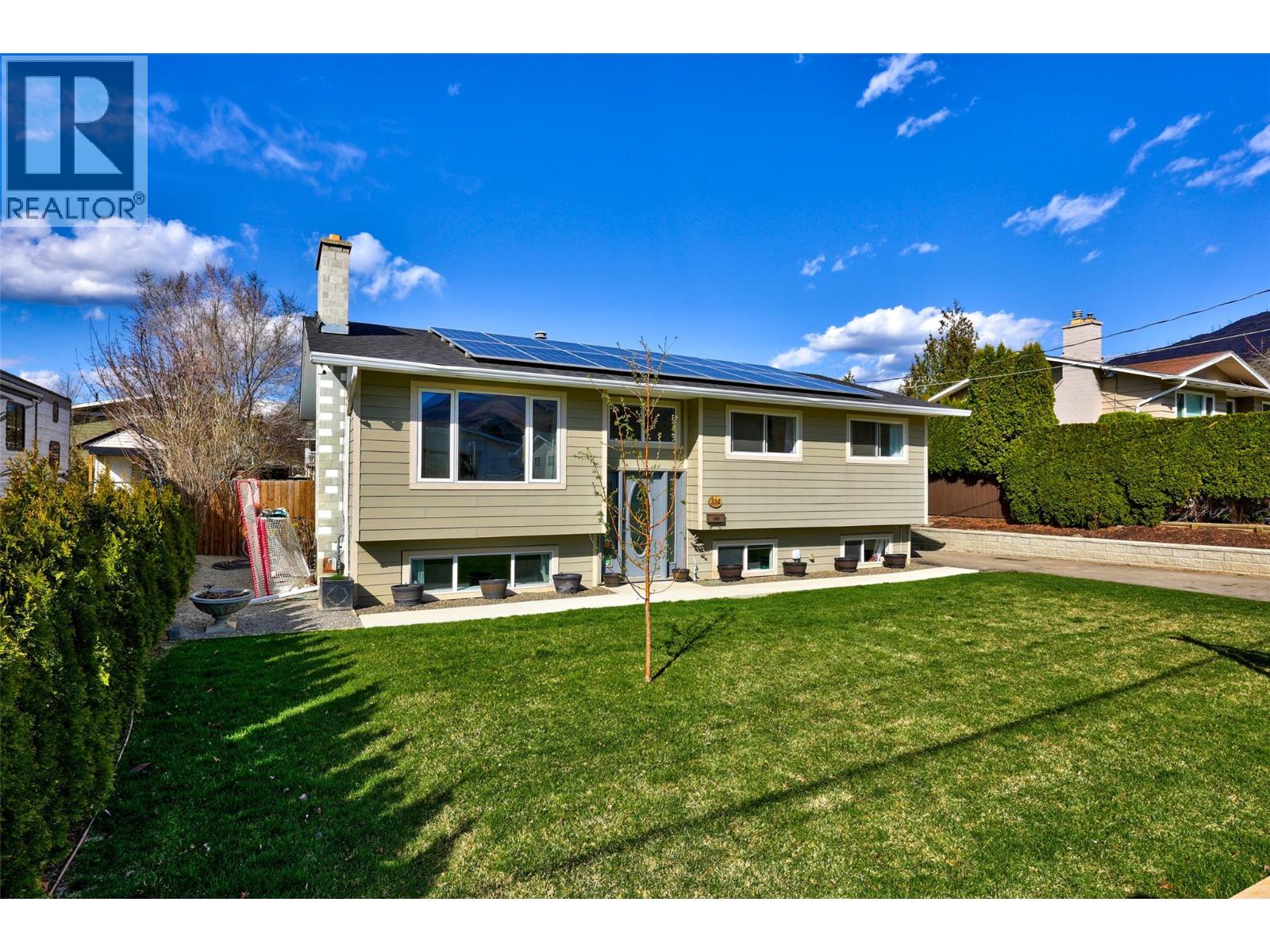 332 CHETWYND DRIVE - 30